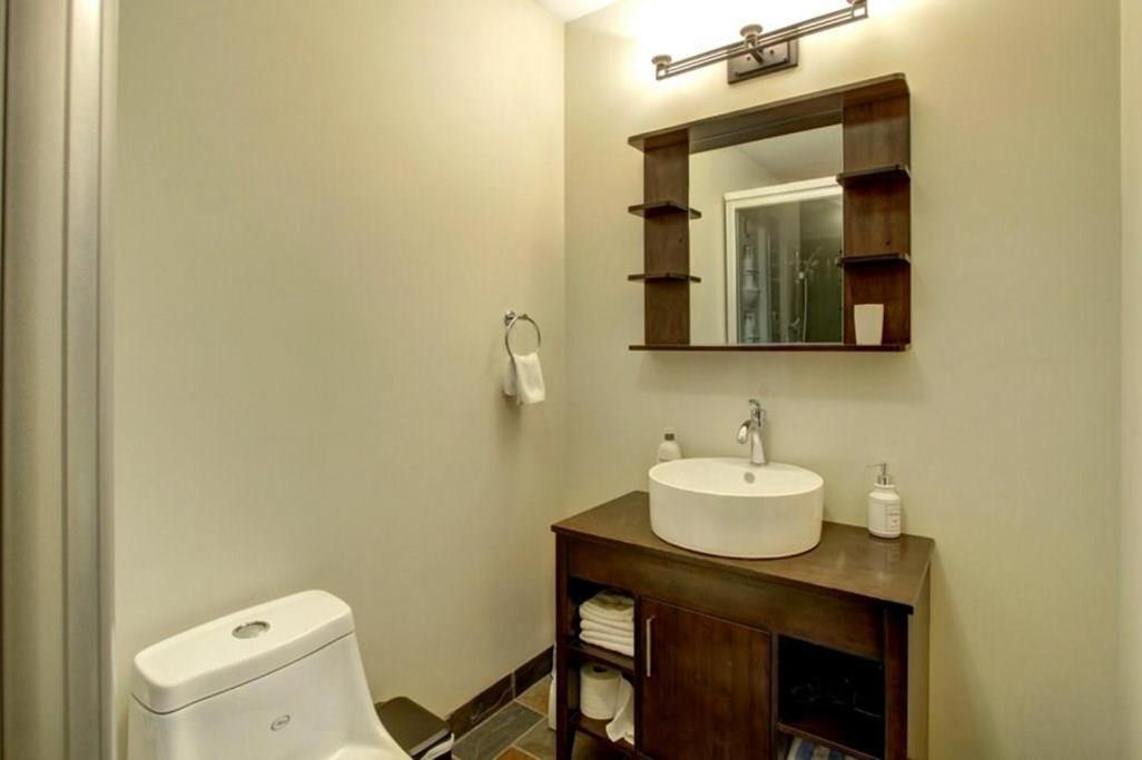 B&B Grand Rockies Resort 2Br 1Pullout Канмор Екстериор снимка