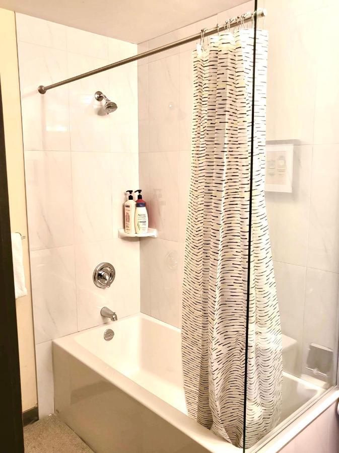 B&B Grand Rockies Resort 2Br 1Pullout Канмор Екстериор снимка